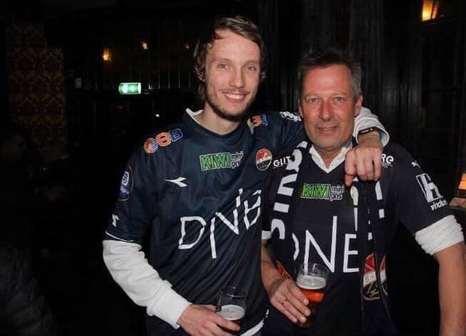 Per Arne og Olve sammen på Kings etter SIF sikret fornyet kontrakt i Eliteserien i 2018.