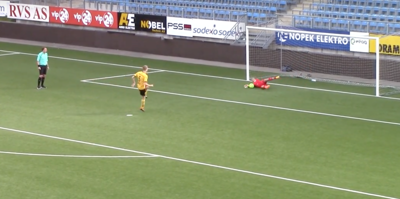 Matias Finnestrand redder Lillestrøms femte straffe, og blir helten i straffesparkkonkurransen.