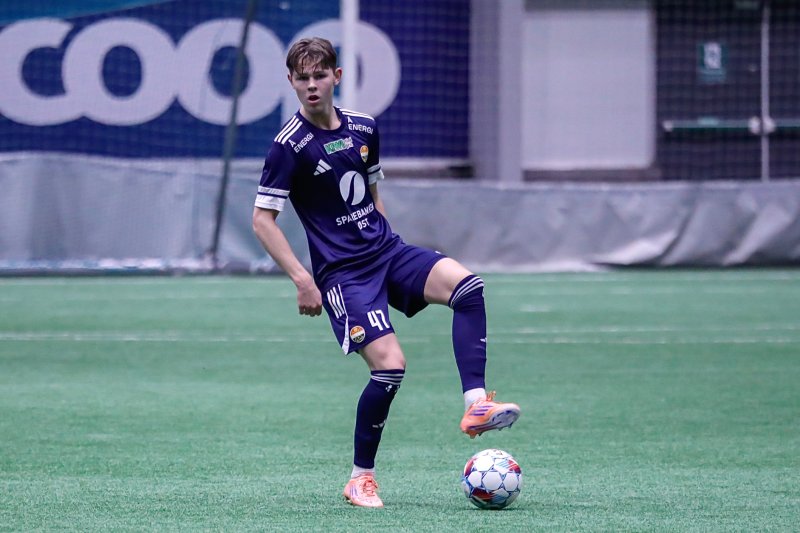 Sean i aksjon i treningskampen mot Lillestrøm. Foto: Børre E. Helgerud