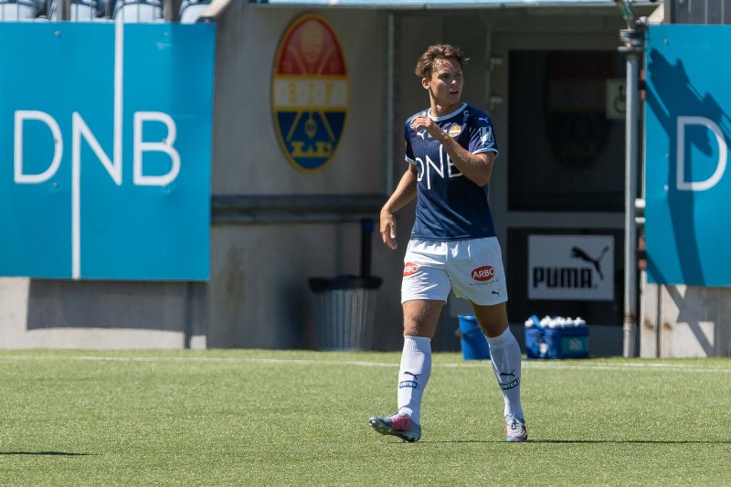 Simen Hammershaug kom inn og scoret sitt 19. mål for sesongen, fordelt på Team SIF og juniorlaget.