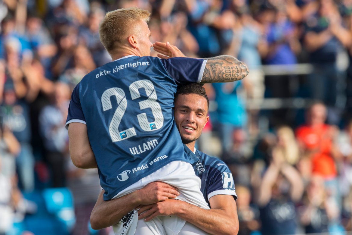 Sesongens første i Eliteserien: Igjen med Bassel Jradi, her etter sesongens første eliteseriemål ti dager senere - også mot Ranheim.