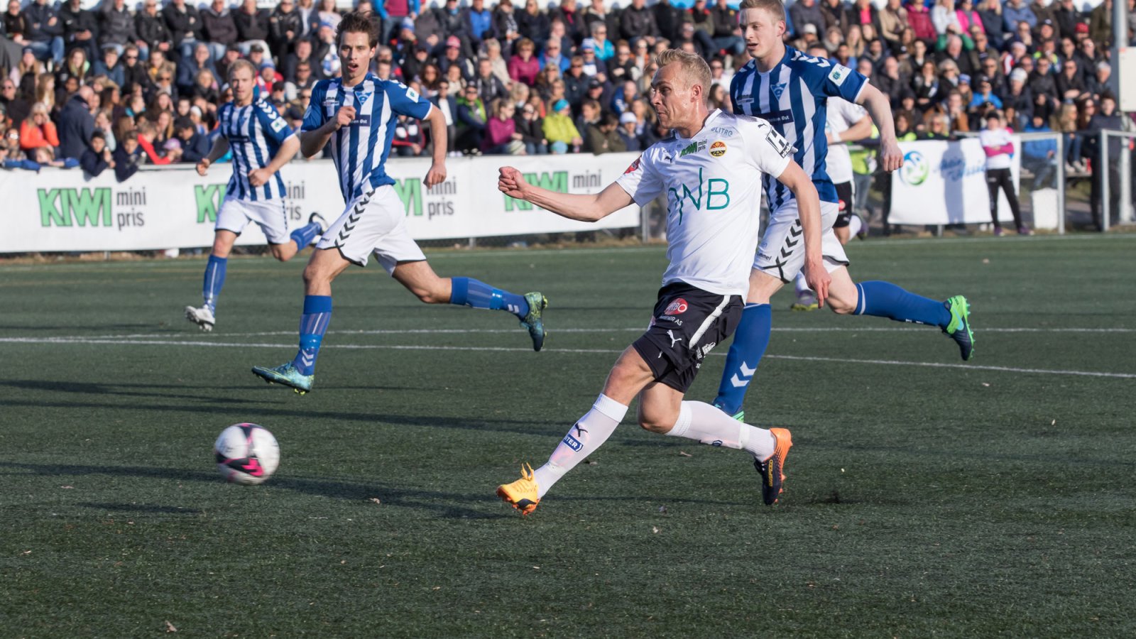 Åssiden - Strømsgodset 1-3, 26. april 2017: Pontus Engblom scoret sine to første mål for Strømsgodset.