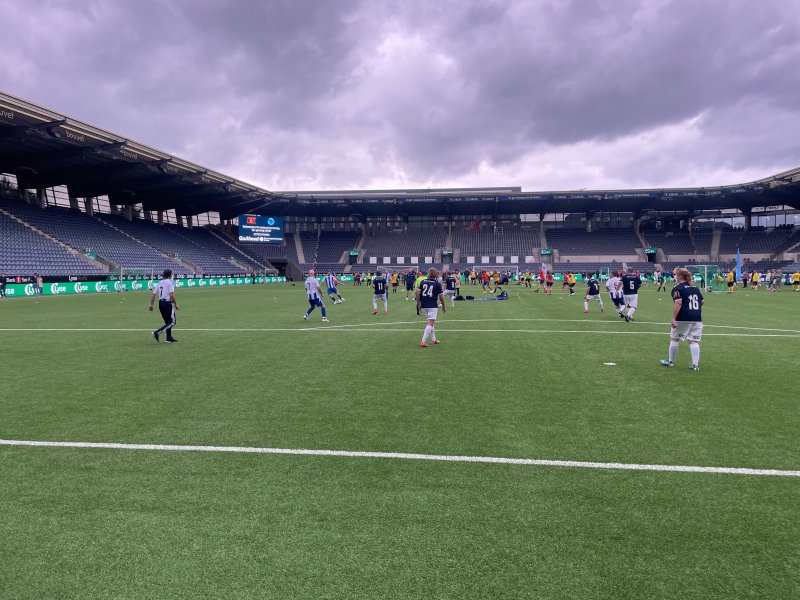 Strømsgodset i aksjon inne på Lyse Arena